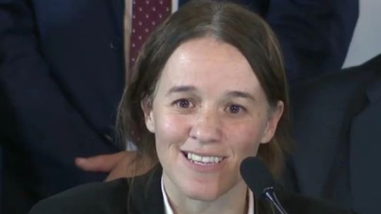 quien-es-maria-ibarzabal-murphy,-la-funcionaria-cercana-a-caputo-a-la-que-milei-elogio-en-cadena-nacional