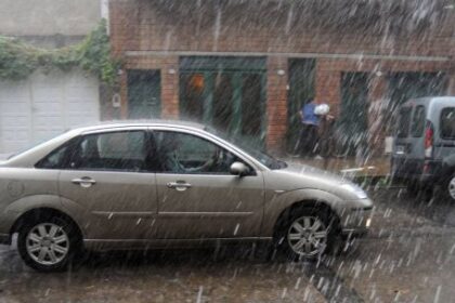 clima-en-ciudad-de-buenos-aires:-sabado-con-tormentas-aisladas,-rafagas-y-un-leve-descenso-termico-en-el-amba