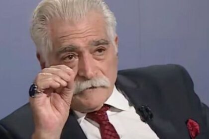 jorge-asis:-“el-tertuliano-(milei)-preside-un-gobierno-de-consultores-que-tambalea-por-la-chiquilinada-de-´monetizar-la-presidencia´”