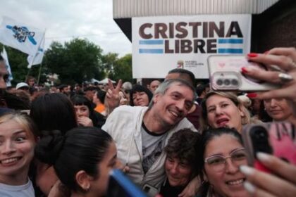 para-la-cgt,-la-nacionalizacion-de-ypf-“no-fue-un-capricho”,-y-para-maximo-kirchner-es-“por-lo-que-tienen-secuestrada-a-cristina”