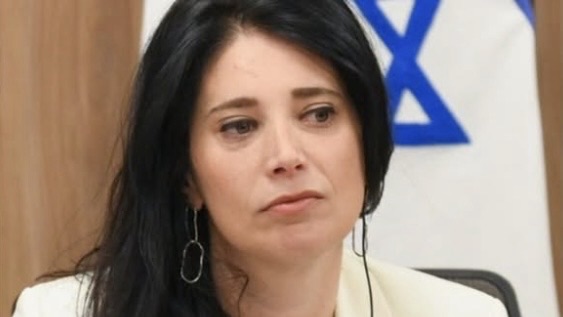 denunciaron-a-sabrina-ajmechet-por-traicion-a-la-patria