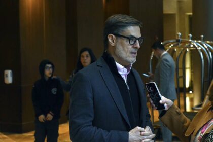 miraflores-dice-que-retoma-sus-sedes-diplomaticas-en-eeuu