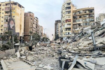 un-mes-de-guerra:-despliegue-de-tropas-en-terreno-y-la-“batalla-informativa”-en-redes