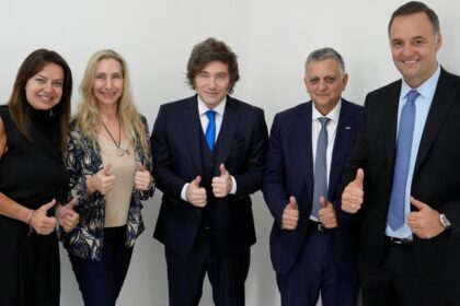 javier-milei-y-sus-medidas,-en-vivo:-en-busca-de-retomar-la-agenda,-el-gobierno-dice-que-el-fallo-de-ypf-es-“el-mas-importante-de-la-historia-de-la-humanidad”