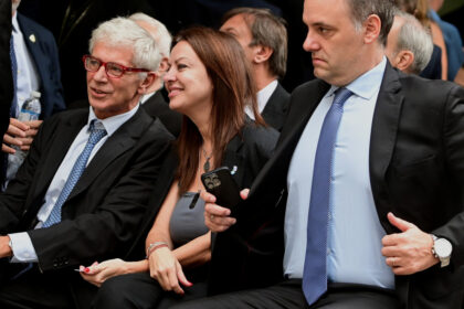 mariano-cuneo-libarona-salio-a-bancar-a-adorni-y-le-dejo-un-consejo:-“cuando-te-toca-a-vos,-mejor-buscate-un-abogado”