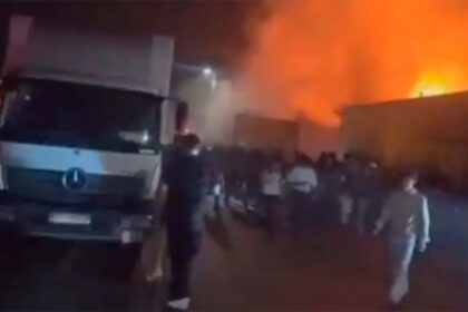 bailando-con-el-fuego:-cientos-de-alemanes-consiguieron-escapar-del-incendio-de-una-discoteca