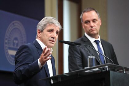 opinion-|-la-brecha-ya-no-es-cambiaria-sino-entre-relato-y-realidad