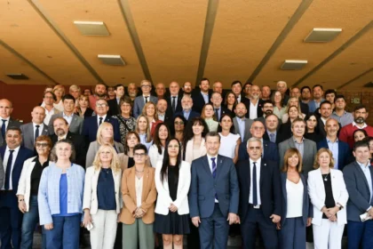 crisis-universitaria-|-advierten-que-los-salarios-del-sector-son-los-mas-bajos-en-23-anos-y-el-presupuesto-se-desplomo-casi-un-46%
