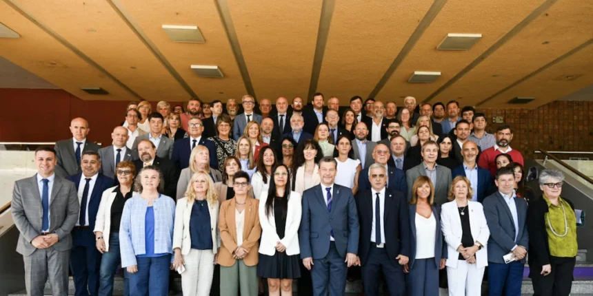 crisis-universitaria-|-advierten-que-los-salarios-del-sector-son-los-mas-bajos-en-23-anos-y-el-presupuesto-se-desplomo-casi-un-46%