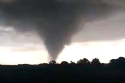 tornado-en-bombal:-destrozos,-corte-total-de-luz-y-una-muerte-tras-el-violento-temporal