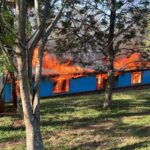incendiaron-una-escuela-en-san-antonio:-un-chico-de-13-anos-esta-acusado-de-provocar-el-siniestro
