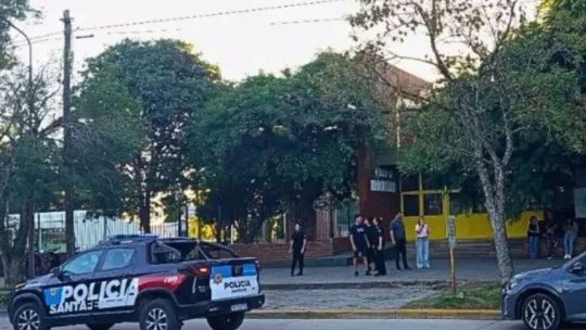 santa-fe:-un-alumno-entro-a-una-escuela-a-los-tiros-y-mato-a-un-companero-de-13-anos