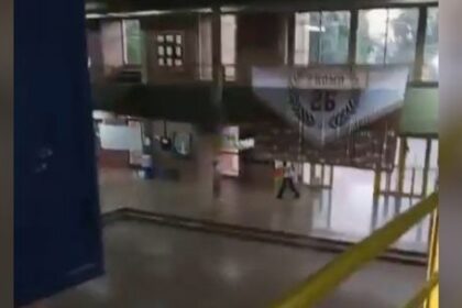 un-adolescente-entro-armado-a-una-escuela-de-santa-fe-y-mato-a-un-companero-de-13-anos