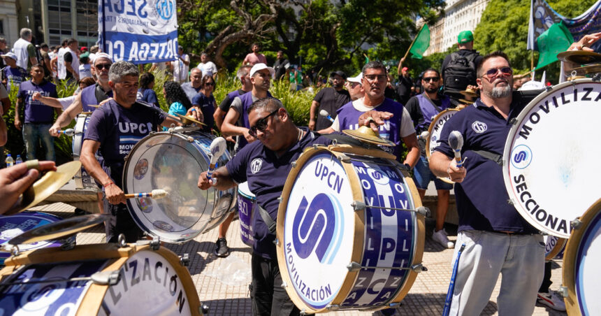 la-justicia-acepto-la-medida-cautelar-de-la-cgt-y-suspendio-la-ley-de-reforma-laboral