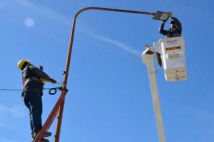 el-municipio-invertira-$37.500-millones-para-renovar-el-alumbrado-publico-de-cordoba-junto-a-epec