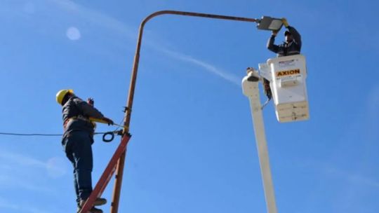 el-municipio-invertira-$37.500-millones-para-renovar-el-alumbrado-publico-de-cordoba-junto-a-epec