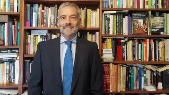 “fuegos-de-artificio”:-jorge-carrera-cuestiono-las-maniobras-de-caputo-para-conseguir-financiamiento