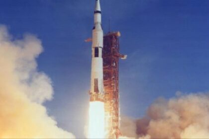 artemis-ii-vs.-apolo-8:-que-cambio-en-medio-siglo-entre-dos-misiones-que-dieron-la-vuelta-a-la-luna