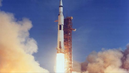 artemis-ii-vs.-apolo-8:-que-cambio-en-medio-siglo-entre-dos-misiones-que-dieron-la-vuelta-a-la-luna