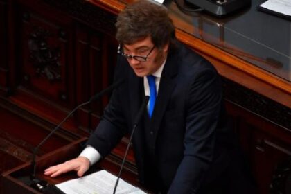 la-chiquilinada-de-monetizar-la-presidencia