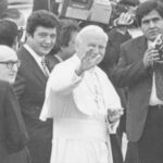 el-historico-viaje-del-papa-juan-pablo-ii-para-llevar-consuelo-a-una-argentina-herida-por-la-guerra-de-malvinas