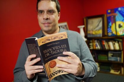 masoneria-y-dictadura:-un-libro-revela-redes-de-poder,-tensiones-y-vinculos-ocultos-en-la-argentina