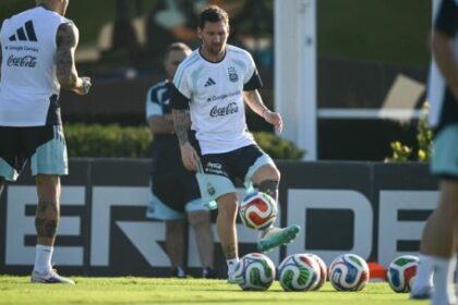 messi-sera-titular-con-argentina-en-la-despedida-del-mundial-contra-zambia,-dice-scaloni