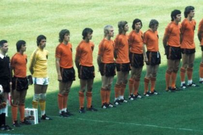 el-legado-tactico-de-la-naranja-mecanica:-la-revolucion-del-futbol-total-que-transformo-el-juego