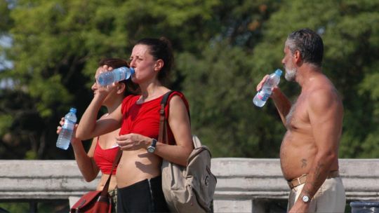 clima-en-ciudad-de-buenos-aires:-el-calor-otonal-persistira-con-marcas-termicas-que-superaran-los-30-grados