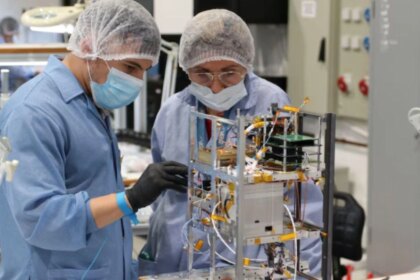 atenea:-el-satelite-argentino-que-participara-en-artemis-ii-y-llevara-a-la-region-a-la-orbita-lunar