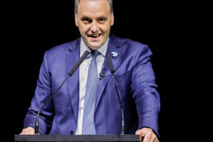 un-diputado-que-denuncio-a-adorni-pedira-citar-a-la-escribana-que-escrituro-el-departamento-de-caballito:-“la-operacion-es-muy-rara”