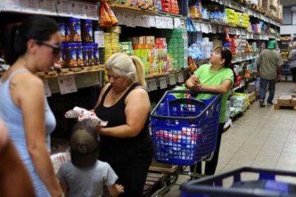 los-hogares-argentinos-compran-menos-y-eligen-mas-marcas-economicas