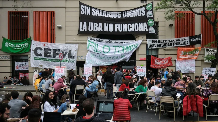 reves-para-el-gobierno-|-la-justicia-confirmo-que-el-ejecutivo-debe-cumplir-con-la-ley-de-financiamiento-universitario-y-actualizar-los-presupuestos