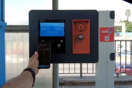 ya-se-pueden-pagar-los-peajes-con-el-celular-y-tarjetas-contactless:-en-que-autopistas-y-rutas