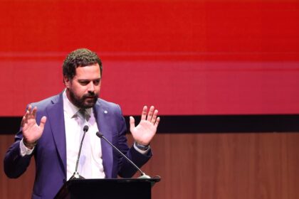 en-medio-de-despidos-y-tension-en-economia,-pablo-lavigne-suma-mas-funciones-en-industria