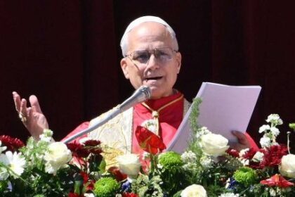 el-papa-leon-xiv-llamo-al-cese-inmediato-de-los-conflictos-en-el-mundo:-“nos-estamos-acostumbrando-a-la-violencia”