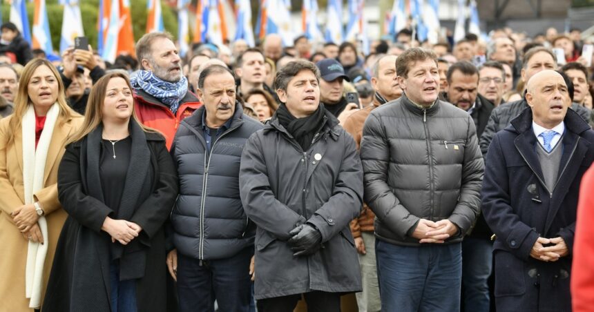 kicillof-retoma-la-idea-de-las-nuevas-canciones:-el-plan-para-conectar-con-el-interior-y-no-caer-en-la-“defensa-boba”-de-los-derechos-y-el-estado