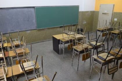 cordoba-sumo-al-menos-8-dias-sin-clases-en-un-mes-y-familias-por-la-educacion-exige-declarar-la-educacion-servicio-esencial
