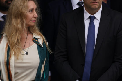 vuelve-a-reunirse-el-gabinete,-con-otro-gesto-de-apoyo-de-karina-milei-a-manuel-adorni