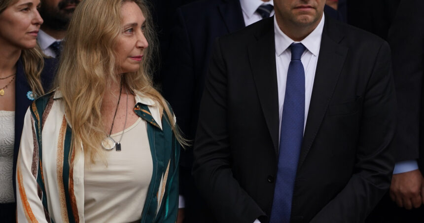 vuelve-a-reunirse-el-gabinete,-con-otro-gesto-de-apoyo-de-karina-milei-a-manuel-adorni