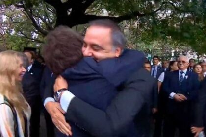 manteca-en-el-asfalto-del-mediodia-de-enero