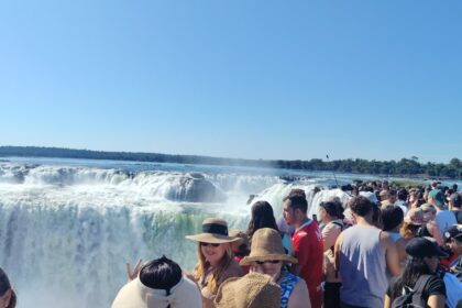casi-25-mil-personas-visitaron-las-cataratas-del-iguazu-este-fin-de-semana-santa