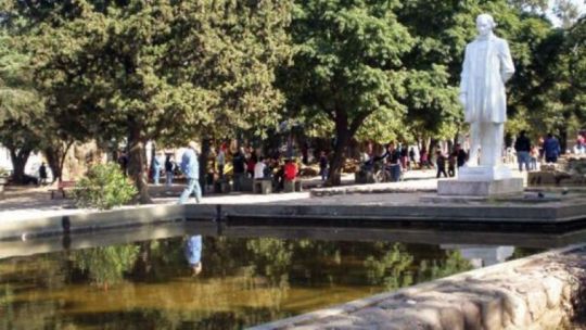 alta-cordoba:-aplicaron-multa-de-mas-de-$5-millones-a-un-vecino-por-dejar-bolsas-de-residuos-en-la-plaza