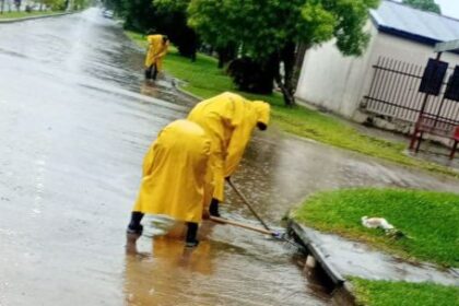 alerta-naranja-en-corrientes:-fuertes-tormentas-y-rafagas-de-90-km/h-para-el-lunes-y-martes