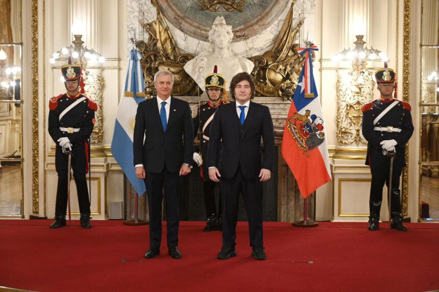 milei-recibio-a-jose-antonio-kast-en-casa-rosada-con-foco-en-comercio,-energia-y-seguridad