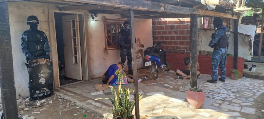 posadas-|-desbarataron-una-banda-de-delincuentes-con-frondoso-prontuario-y-secuestraron-bienes-robados-y-un-arma