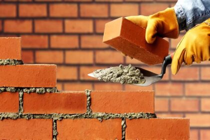 cuanto-ganan-los-albaniles-y-obreros-de-construccion-en-abril-de-2026