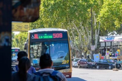 subsidios,-deuda-millonaria,-gasoil-y-menos-pasajeros:-el-detras-de-escena-del-conflicto-entre-los-colectivos-y-el-gobierno