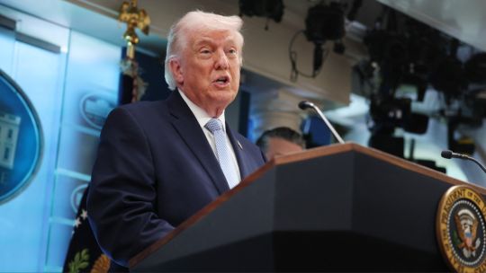 trump-baraja-la-posibilidad-de-tomar-el-control-del-petroleo-irani