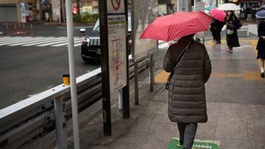 clima-en-ciudad-de-buenos-aires:-rafagas-del-sur-y-lluvias-moderadas-marcaran-el-regreso-a-casa-este-martes